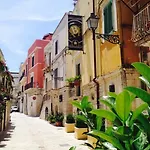 Tripoli Bed & Breakfast 4*